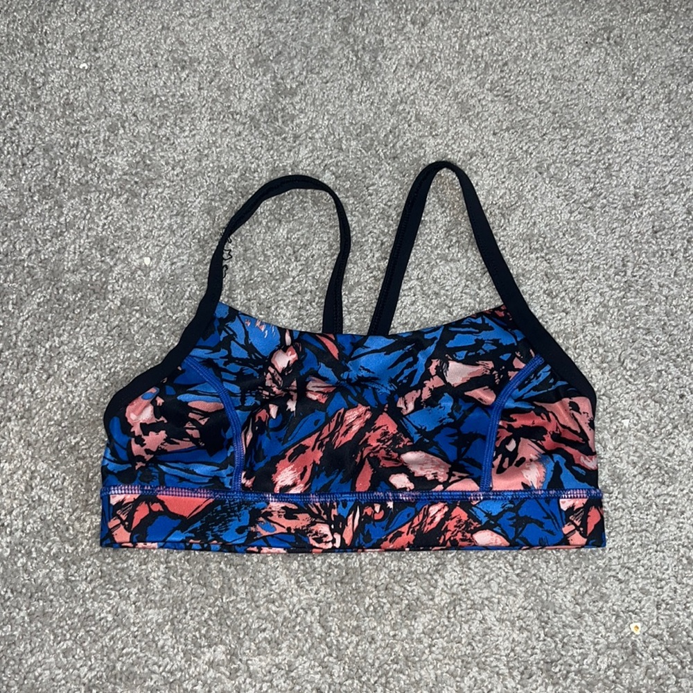 lululemon sports bra!